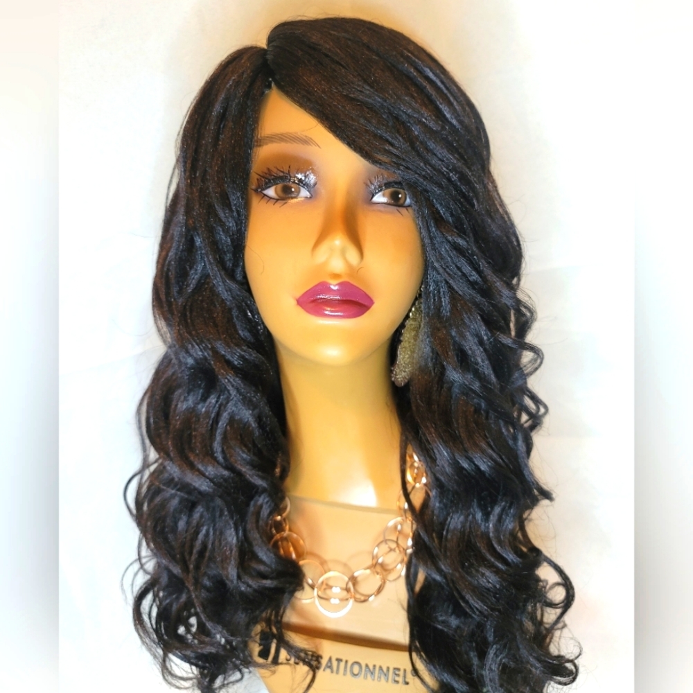 Black Wavy Fashion Wig - Unbranded
